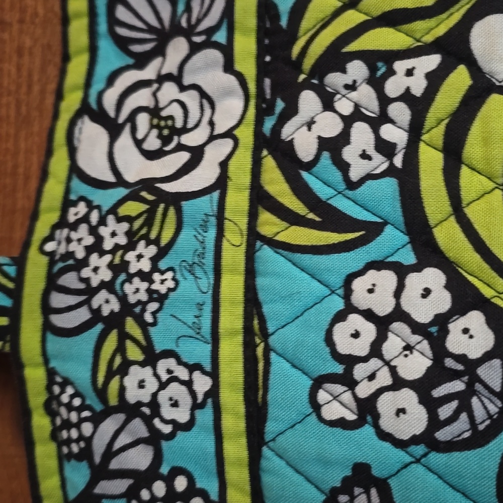 Vera Bradley Tote Bag - Picture 3 of 8